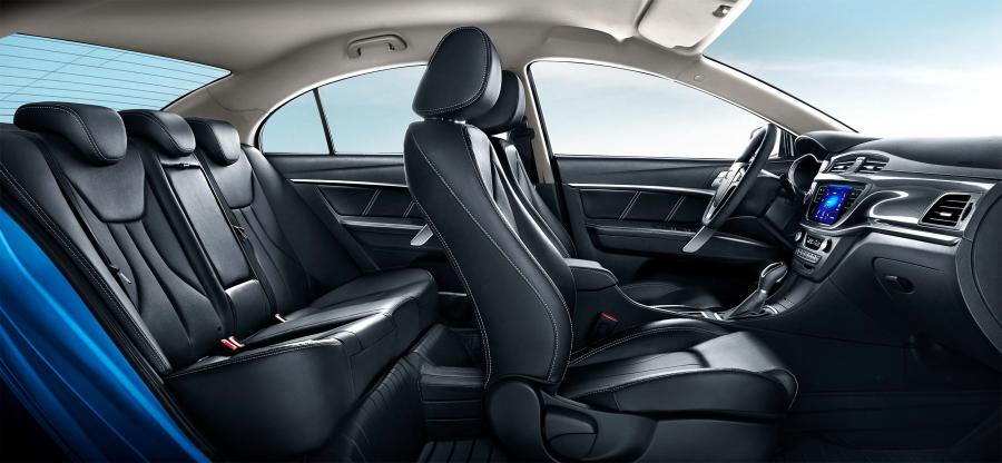 Интерьер Geely Emgrand 1 Million 2016 года  (фото 2 из 21)